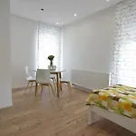 Διαμέρισμα Flower With Free Onsite Parking *