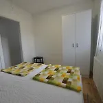 Διαμέρισμα Flower With Free Onsite Parking Μόσταρ