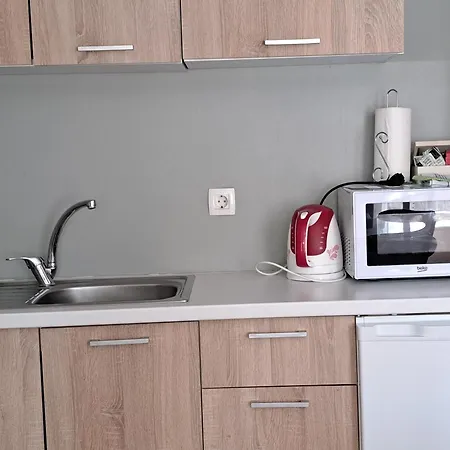 Flower With Free Onsite Parking