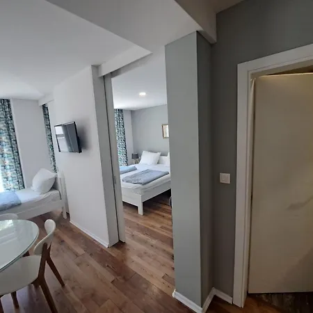 Flower With Free Onsite Parking Appartement *