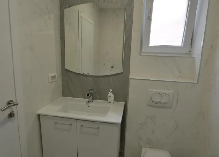 Apartman Flower With Free Onsite Parking